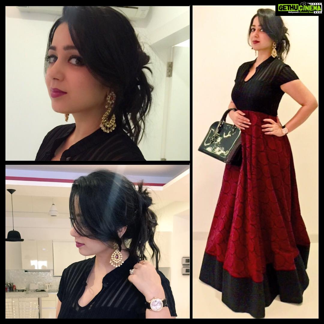 Charmy Kaur Instagram - #Uncut diamonds #louisvuitton #chopard #semivintagelook #messyhair #luv😍 #anitareddy #shravyavarma