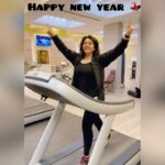 Charmy Kaur Instagram - Running into 2021 😂 Happy new year lovelies 😘😘 #newyear2021