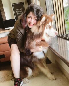 Charmy Kaur Instagram - Jab main Chota Bacchaa tha 😘😂

Tiny version of my baby 🥰

#throwbackthursday ❤️ #alaskanmalamute