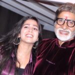 Charmy Kaur Instagram - Sharing screen space with u was a blessing 🙏🏻 U r not only a legendary actor but also a purest soul ♥️ Healthy n happy May u be always sir 🙏🏻 @amitabhbachchan #HappyBirthdayAmitabhBachchan ji ♥️ #HappyBirthdayBigB ♥️