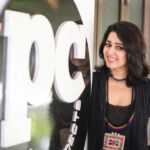 Charmy Kaur Instagram - I knew all the rules , but the rules did not know me 😉 #tuesdaymotivation 🤟🏻 @puriconnects #PC 💪🏻