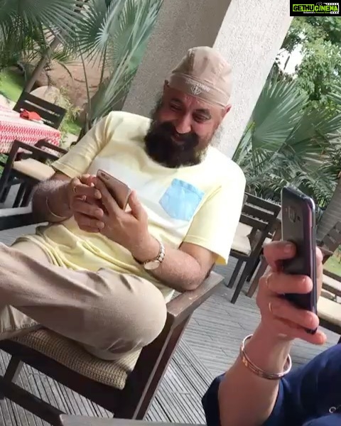 Charmy Kaur Instagram - My Santa my dad 😘😘😘 #happyfathersday