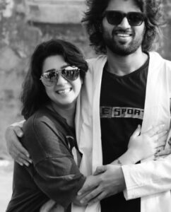 Charmy Kaur Instagram - Ur contagious warmth n simplicity has become my addiction.. Life is easy n grounded while u r around .. can’t wait to c u again n kick start our shoot 💪🏻
Lots of love to our one n only fighter ❣️ 🥳 @thedeverakonda 
#happybirthdayvijaydeverakonda 🥳
