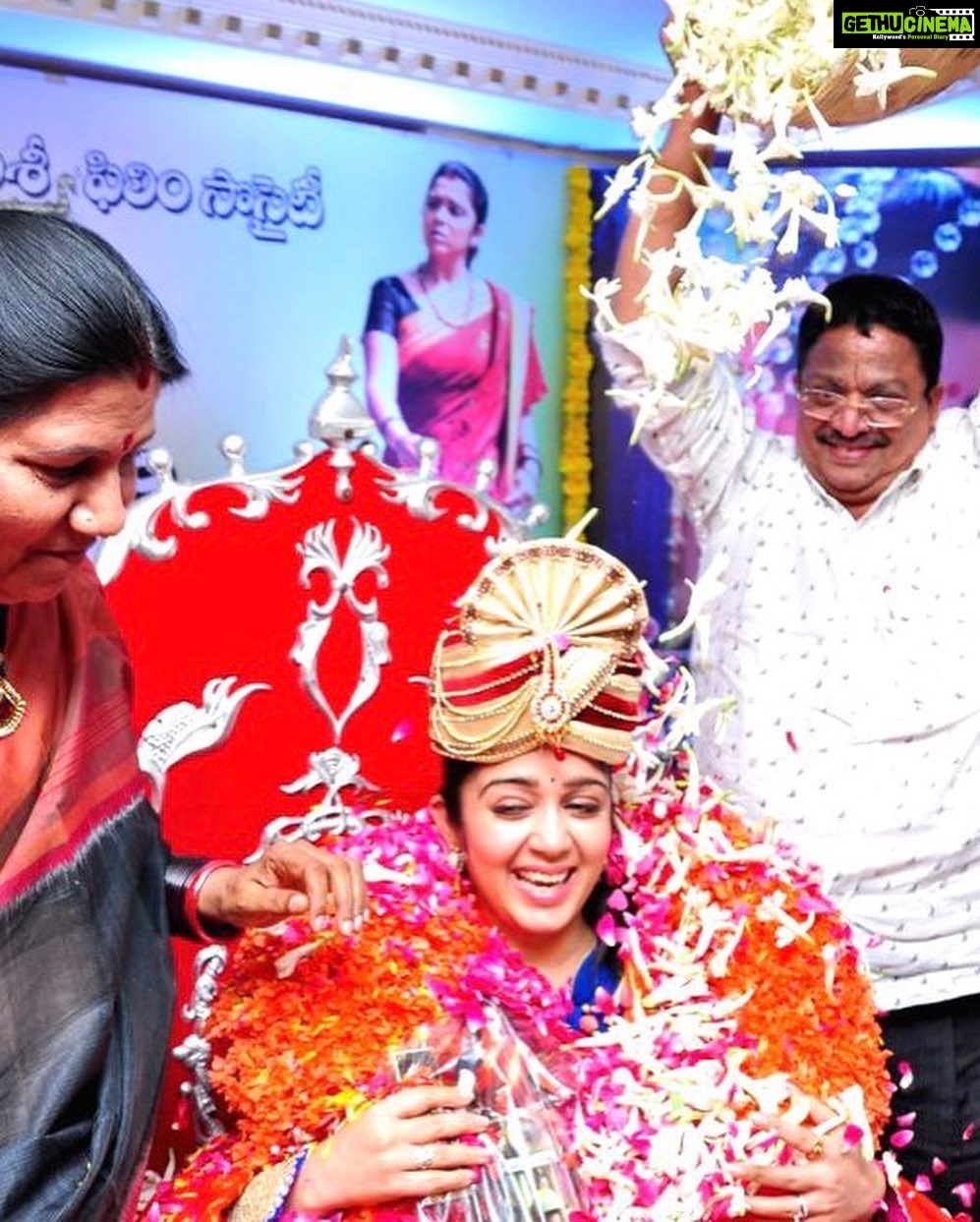 Charmy Kaur Instagram - Also thanks to Mangala Gowri garu to write a book on our film #jyotilakshmi n our support towards women empowerment #throwback #memories #5yearsofjyotilakshmi @purijagannadh @puriconnects #PCfilm ❣️