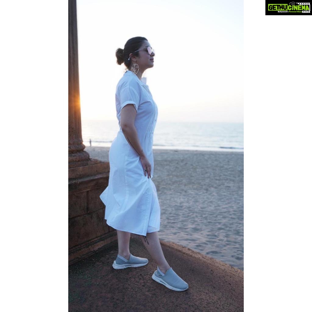 Charmy Kaur Instagram - Let nothing dim the light that shines from within 😍🤟🏻💕❣️ #tuesday Mumbai, Maharashtra