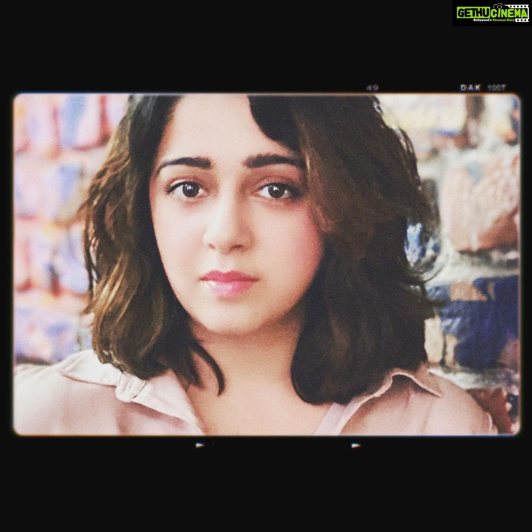 Charmy Kaur Instagram - If opportunity doesn’t knock ; BUILD A DOOR 💪🏻 . . #weekendvibes #shootmode #producer #VD10 #PJ37 #PCfilm Mumbai, Maharashtra