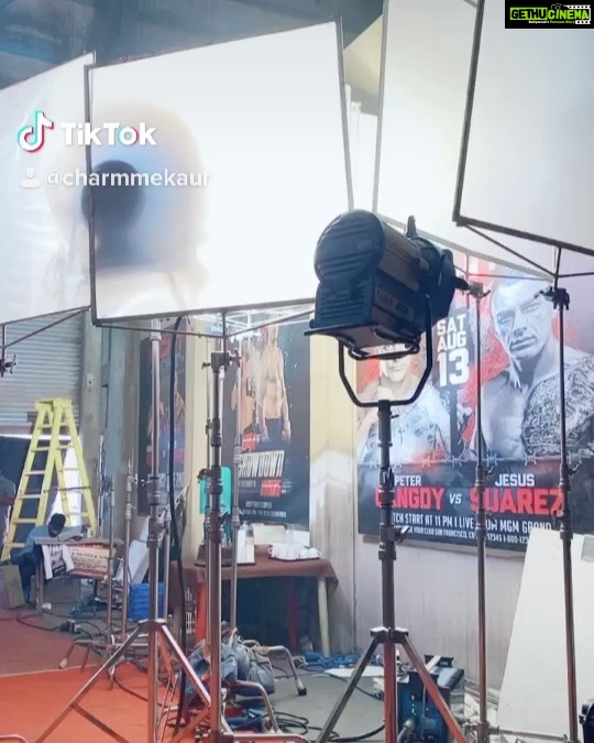 Charmy Kaur Instagram - On sets 😍 @indiatiktok @purijagannadh @thedeverakonda @puriconnects #VD10 #PJ37 #PCfilm 💕😍❣️🥰 मुंबई Mumbai