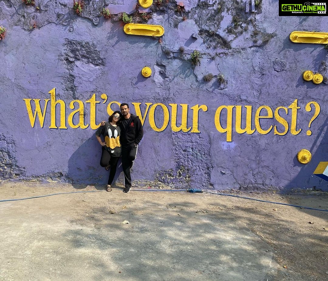 Charmy Kaur Instagram - On sets with @ronitboseroy π Whatβs your quest ?? π . #shootmode #mumbai #VD10 #PJ37 #PCfilm π Mumbai, Maharashtra