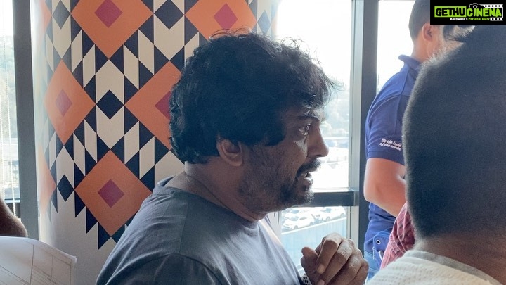 Charmy Kaur Instagram - To new beginnings 💖 Shoot begins in mumbai from today 💪🏻 @thedeverakonda @purijagannadh @karanjohar @PuriConnects @apoorva1972 @dharmamovies #VD10 #PJ37 #PCfilm #PanIndia 😍 Mumbai, Maharashtra