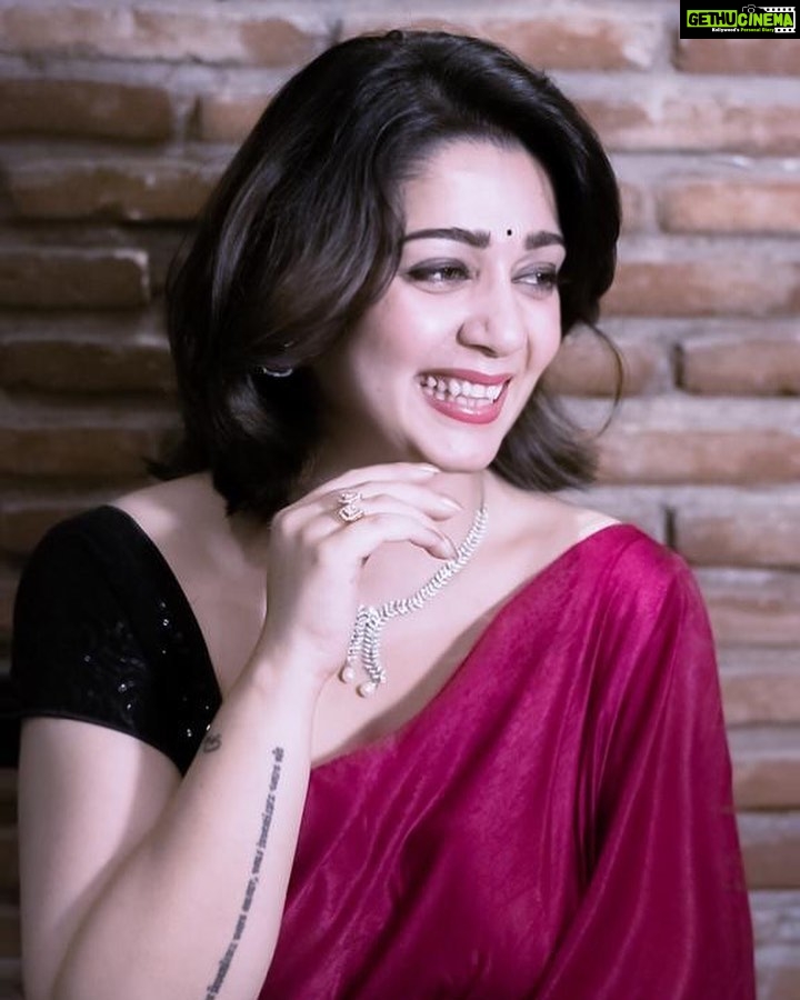 Charmy Kaur Instagram - Not a one in a million kinna girl , once in a life time kinna woman 😉