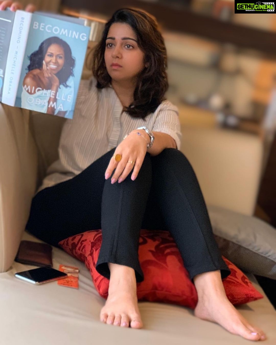 Charmy Kaur Instagram - Interesting 👌 #becoming @michelleobama 👌 #inspirational #facts #life
