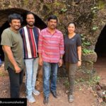 Charmy Kaur Instagram - It was lovely having u both in goa on sets of romantic 🤗🤗 Repost from @ursvamsishekar using @RepostRegramApp - It always feels so special and wonderful and fresh to be with @purijagannadh garu & @charmmekaur garu Thanks for this memorable moment in Goa BTS of climax shoot of #Romantic movie - starring @actorakashpuri @ketikasharma and #ramyakrishnan