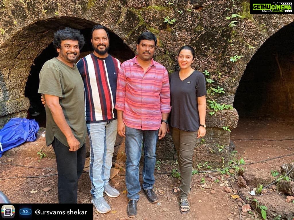 Charmy Kaur Instagram - It was lovely having u both in goa on sets of romantic π€π€ Repost from @ursvamsishekar using @RepostRegramApp - It always feels so special and wonderful and fresh to be with @purijagannadh garu & @charmmekaur garu Thanks for this memorable moment in Goa BTS of climax shoot of #Romantic movie - starring @actorakashpuri @ketikasharma and #ramyakrishnan