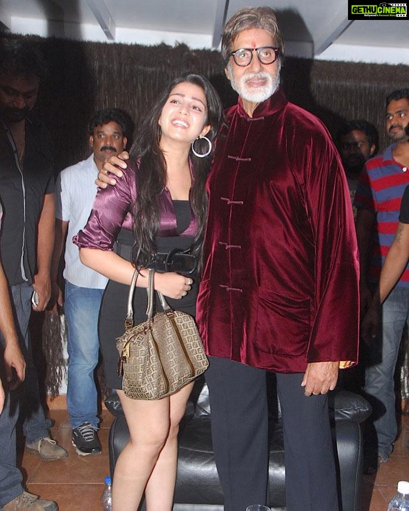 Charmy Kaur Instagram - Times flies but memories stay forever 😍 Every moment spent with u @amitabhbachchan has been the most special ever .. #gratitude #Respect #HappyBirthdayAmitabhBachchan ji 🙏🏻🙏🏻🥳🥳