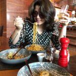 Charmy Kaur Instagram - Shine on , coz u r the brightest 😍 #sunday #foodporn #happiness #nofilterneeded New hair colour credit to my one n only @miraclesbylaila 🤗🤗🤗