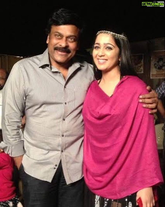 Charmy Kaur Instagram - #HappyBirthdayChiranjeevi garu .. #SyeRaaTeaser rocks 👌🏻👌🏻 #respect n #love always 🙏🏻 #MegastarChiranjeevi 
