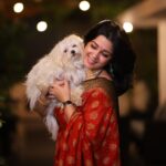 Charmy Kaur Instagram – Drama queen ..
Tantrums ..
She is everything I can’t handle..
She is everything I love to handle 😘
My baby ‘SEXY ‘ 🐶 .
#pets #babygirl #love 💞