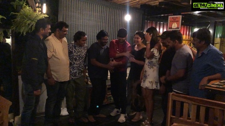 Charmy Kaur Instagram - Ustaaaad @ram_pothineni brings energy in #iSmartShankar celebrations π₯³π₯³π₯³ Feeling the real ISMART BLOCKBUSTER feel now π€©π₯³π€©π₯³π€© @ram_pothineni @purijagannadh @nidhhiagerwal @puriconnects n all our ismart friends πππ Hyderabad