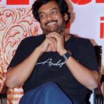 Charmy Kaur Instagram - This is his reaction every morning when I show him collections 🥰 #PuriIsBackHome @purijagannadh 🙌🏻🥳🤩💖💃🏻 @puriconnects #PCfilm Hyderabad
