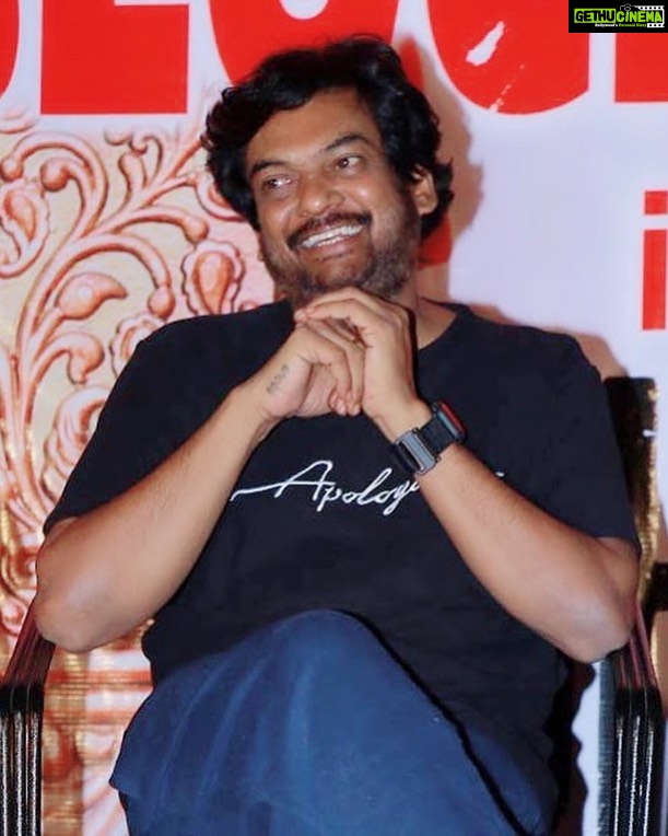 Charmy Kaur Instagram - This is his reaction every morning when I show him collections 🥰 #PuriIsBackHome @purijagannadh 🙌🏻🥳🤩💖💃🏻 @puriconnects #PCfilm Hyderabad