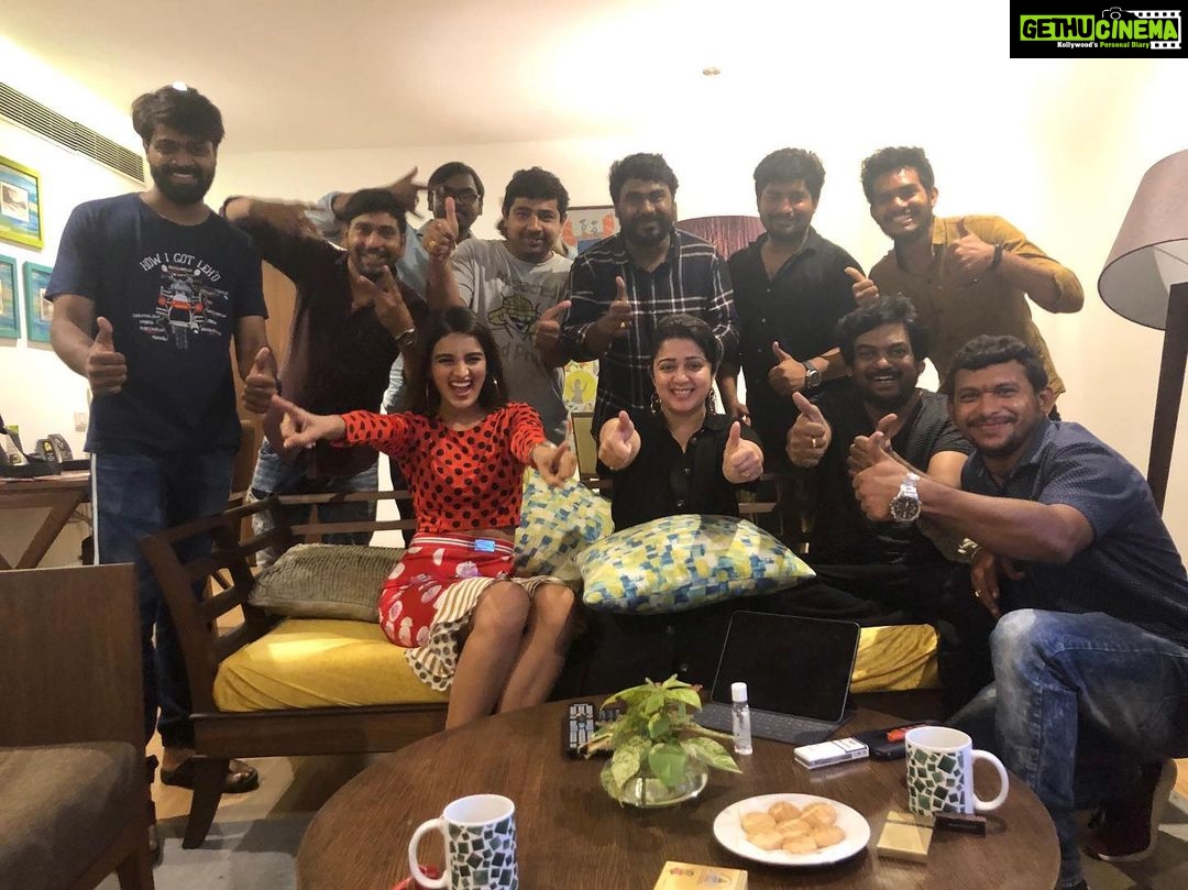 Charmy Kaur Instagram - Kurnool, Nellore , Anantpur, Vijayawada, Eluru, bheemavaram, palakulu, Rajahmundry, Kakinada, gajuwaka ,vijayanagaram , Vizag.. Done with 1 leg of promotions of our #iSmartShankar #successtour π€© Experienced the most beautiful long drives with amazing food n crazy fans with utmost madness in theatres π₯°π₯° Heading bck to hyd with a happy heart n next leg of promotions in Telangana starts from today πͺπ» ISMART BLOCKBUSTER π€© #organic π #pcfilm
