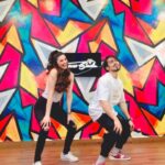 Daisy Shah Instagram – #HeadShouldersKneesandToes wanted to do this #trend 😄 #trending #dance #twerk #addylovers #team07 #studio #dancetrends 
📍: @kontentstudioz