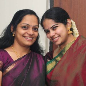 Deepa venkat Instagram - Stands by me. Every step of the way. She's got my back. Sees my highs and lows with a keen eye. Strongest critic and confidante, loves me unconditionally, as I do her. 
Be well, Meenu. I wish you happiness, peace of mind and good health. 
Happiest birthday wishes, dear little sister 🥰😍💝

#sisters #happybirthday #bestsisterever #deepumeenu #missyou #hugs #loveyouloads