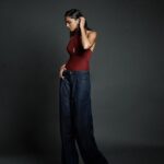 Deepika Padukone Instagram - Nothing much, just some great genes… sorry jeans!😉👖