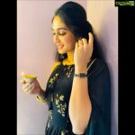 Deepti Sati Instagram - Blinging up this Diwali with my favourite @danielwellington!✨ It’s my favouirte time of the year <3 love all the festivities and dressing up!! Paired this festive look with my favourite watch from @danielwellington today. Love how it effortlessly amps-up the look. Shop now with upto 15% off and an additional 15 % off with my code DEEPTIDW15. Happy Shopping #DWali #DanielWellington #ad