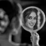 Deepti Sati Instagram – “Life is a mirror and will reflect back to the thinker what he thinks into it.”
Captured by @rejibhaskar_ 
Mua by @suresh_pisharody