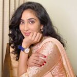 Deepti Sati Instagram – We cherish different bonds at different moments in our life, from friends to sisters to parents but what we forget amongst this mayhem is to love ourselves! We all deserve love and appreciation and for me this rakhi is all about that special bond for life with myself ! 
To celebrate this special bond I decided to get hold of this gorgeous watch from the Exclusive Autumn Winter collection by @GuessWatches.

#TheBondForLifeTillTheEndOfTime

Guess Watches made my Rakhi special and you too have a chance to win an elegant watch from their exclusive Autumn-Winter collection.
Share your heartfelt story by posting about the special bond you share with your loved ones, your parents, family or even yourself and don’t forget to use #TheBondForLifeTillTheEndOfTime #GuessWatchesIndia and tag @GuessWatches

In the frame:
Eclipse- GW0314L3

Go check out their store collection now, available at:
@shoppers_stop
@lifestylestores
@kamalwatchco
@helioswatches
@justintime_watches_official
@tatacliqluxury
@approvedclub
@justinvogueretai

#TheBondForLifeTillTheEndOfTime #rakhispecial #rakhi #specialgift #GUESSWatchesIndia #guesswatches