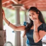 Deepti Sati Instagram – Nadan Kutty 😋😬

Team behind nadan kutty – 
Styling : @styyledbyjoe  @joe_elize_joy
Videography and editing : @calypsoweddingstudio
Outfit : @swapnamanthra
Muah : @zara___makeover
Shoot coordination : @deejastalin
Location : @emerald_waters_2020