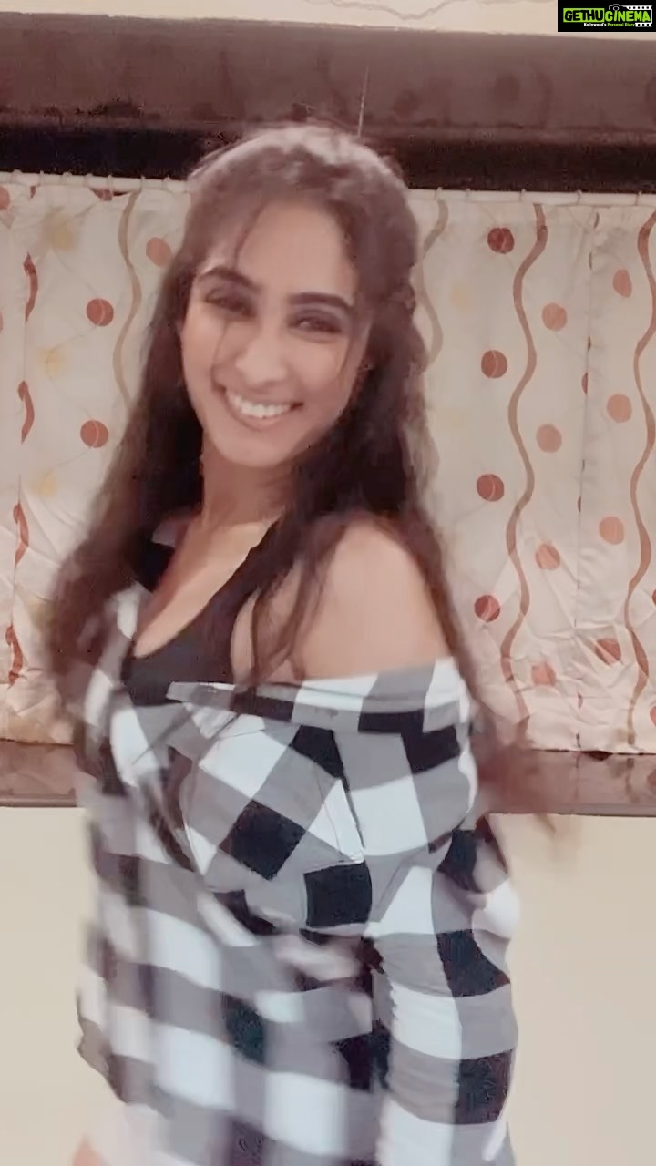 Deepti Sati Instagram - 1..2..3..🧡 #reels #reelsinstagram #trends #dancelove