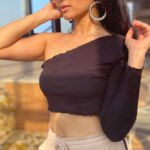 Deepti Sati Instagram - This Sunday It’s up n it’s up n it’s up ✌🏻 Location - @rootscafe9 . . . #up #cardib #trending #followingthetrend #dance #reelsofinstagram #feelitreelit #dancemakesmehappy