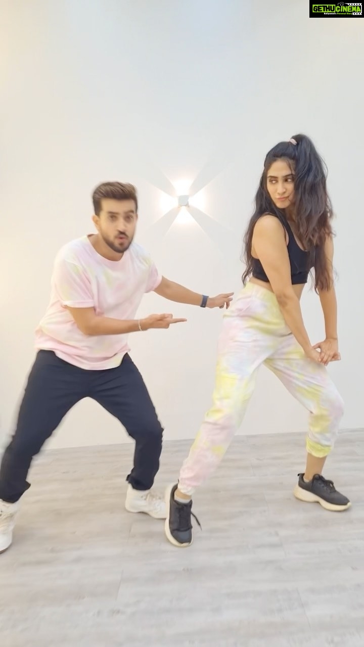 Deepti Sati Instagram - Ay ricco ricco !! Dancing to this trend with trending moves with @neeravbavlecha Do remix this cute yet trendy reel with us and don’t forget to tag us 😘 Studio - @ukiyostudio.in Special thanks to @menonshruthi_b @tannasweta #ayericorico #trending #trendingnow #remix #remixonreels #trendingreels #dancersofinstagram #dancechallenge #instadaily #instareels #reelsinstagram #reelkarofeelkaro #reelitfeelit #feelitreelit #dancelove #trendingsongs #challenge #keepdancing #keepsmiling #enjoydance #behappy #fun #highonlife #highondance #coolmoves #groove #smile