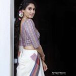 Deepti Sati Instagram - Flora & patterns 🌺 . . . Styled by : @styyledbyjoe @joe_elize_joy Photographer : @ashique_hassan MUAH : @pallavidevika Outfit : @anju_j_o_s_e Jewellery : @mdiamonds_boutique Location : @tridentcochin Shoot coordination : @deejastalin