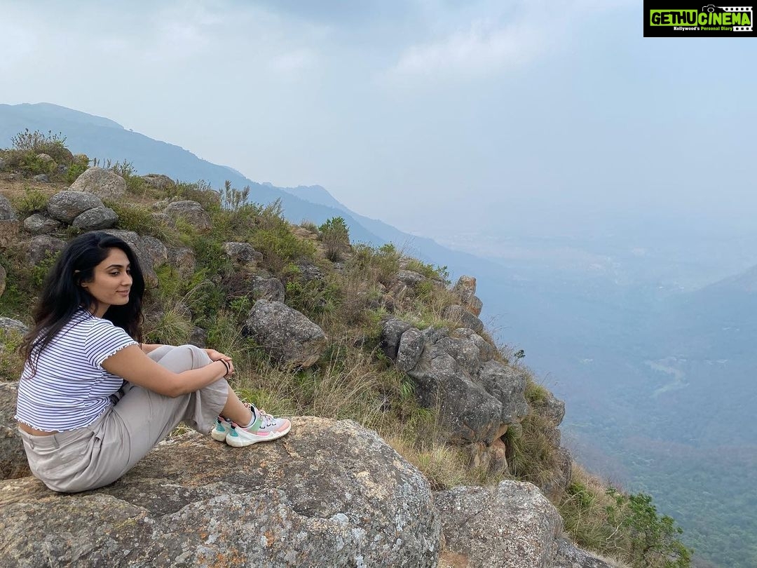 Deepti Sati Instagram - Sky above , earth below , peace within