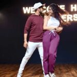 Deepti Sati Instagram - 💃🕺 When I taught a Choreo and @neeravbavlecha picked it up so quickly 😜 Had to do one on this cute sound #dance #trending #feelitreelit #instagramreels #sunday #enjoy
