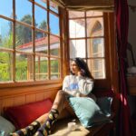 Deepti Sati Instagram - When I needed some peace and quiet and to be around nature @vistarooms came to my rescue! Here’s one for everyone who’s looking for the perfect weekend getaway The beautiful and quaint Greenwood bungalow in Ooty was just the space I was looking for The cold weather and ooh-tea😬😬!! Much needed break! The care taker at the stay made me feel like being at home away from home ! What more can I ask for ... Also a Special 10 % discount code for all you lovelies - DEEPTI10 . . #vistarooms #ooty #nature #naturegirl #greenary #happy #goodvibes #peace #traveldairies Greenwood Bungalow