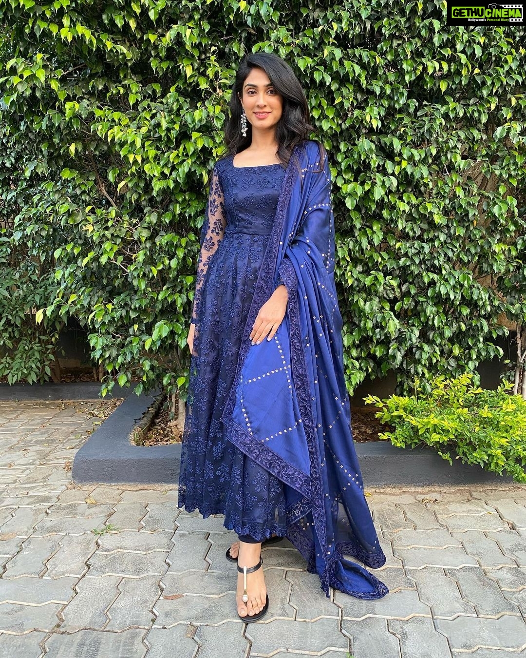 Deepti Sati Instagram - Promotions for #naanumsinglethaan Day 1 Look 2 π Outfit - @sameenasofficial Mua π- @salomirdiamond Jewellery - @rimliboutique Clicked by - cutie @imselvendran . . . #naanumsinglethaan #promotions #chennai #comingsoon #theatrerelease #happy #excited #feb12 #valentinesmonth #love