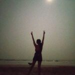 Deepti Sati Instagram - Spot the photo bomber 😂 #fullmoon #moonchild