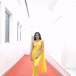 Deepti Sati Instagram - Stay tuned to @asianet tonight at 8 pm !!! A cute performance coming up with none other than @kunchacks Saree - @designmecochin Stylist - @joe_elize_joy Assisted by @kiran_krzz @i_anjlie @styyledbyjoe #asianet #kunchakoboban #deeptisati