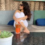 Deepti Sati Instagram – Need some strawberry lemonade !!! 🍓 Prana & Prana Cafe