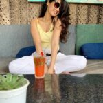 Deepti Sati Instagram – Need some strawberry lemonade !!! 🍓 Prana & Prana Cafe
