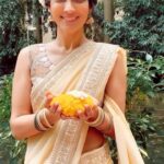 Deepti Sati Instagram - Reelin it on onam day #onam #onamreels #onam2020 Onam ashamsagal 🌼🌼🌼