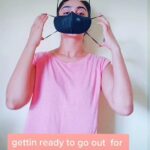 Deepti Sati Instagram – 😁😎 Drop !! 🛒
#lockdownlife #quarantinelife #groceryshopping #getreadywithme #maskon #glareson😎 #precautions #tiktokindia