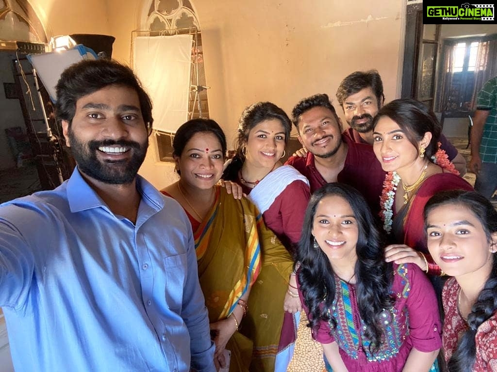 Deepti Sati Instagram - The ' SIN 'family π ( not literally π) @jenifferpiccinato your missing in the pic but ur in our β₯οΈ hehehe #tb #shootdays #fun #bts #pellichupuluscene #sin #series #ahavideoin #lifeloahaundali #watchnow