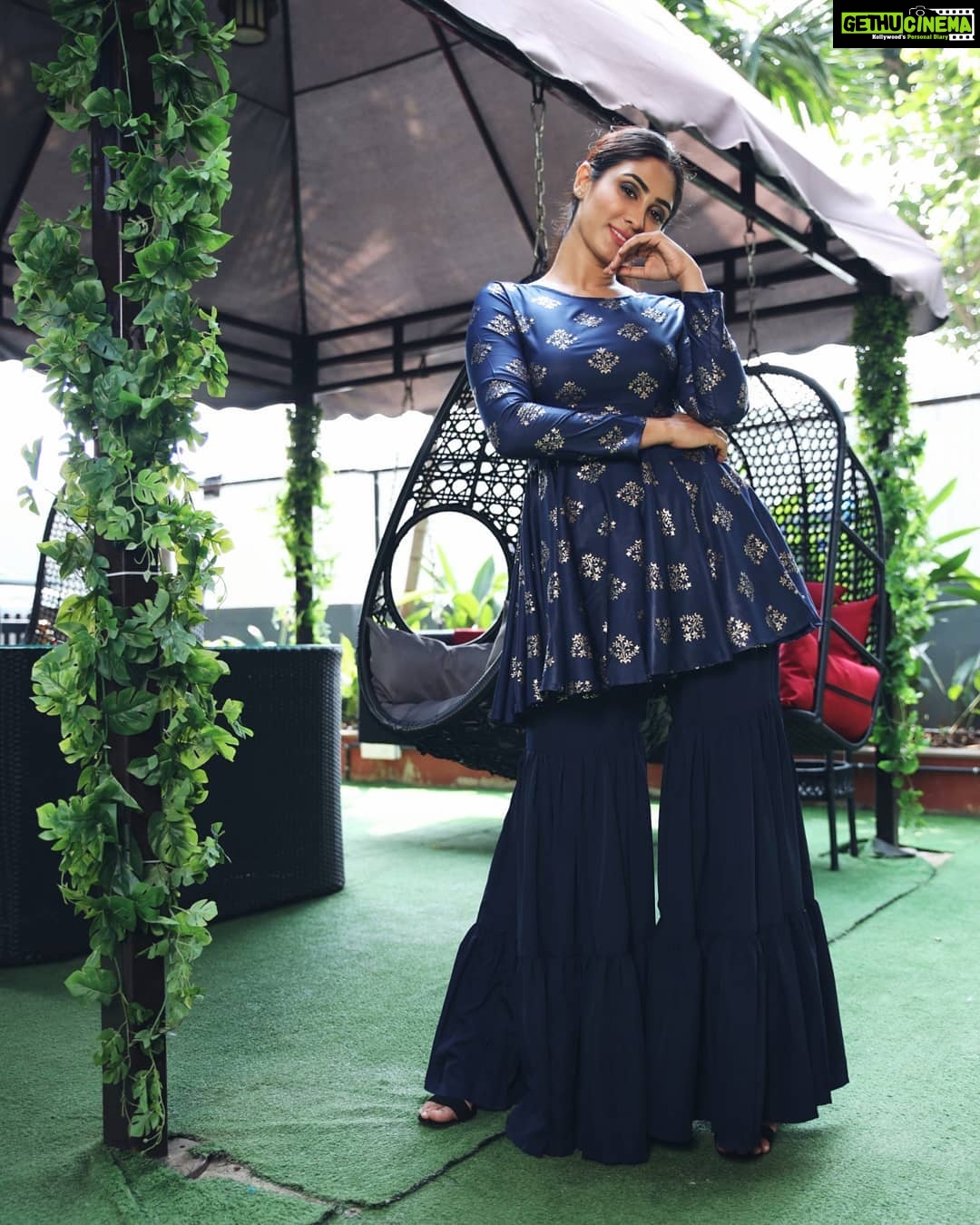Deepti Sati Instagram - This tone of blue is 💙😍 @missa_more_clothing . . . . #missamore #indian #festiveseason Ministry Of Dance