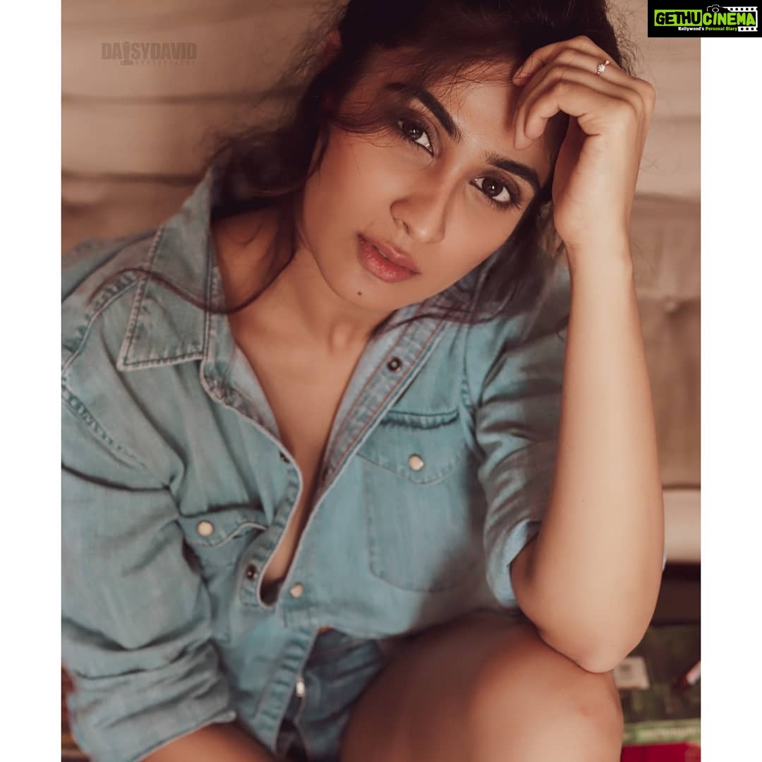 Deepti Sati Instagram - 💙 Caption This for me... 📸 @daisydavidphotography @_daisydavid_