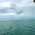 Deepti Sati Instagram - Where the turbulence in the head reflects in the heart ♥️🌊 . . . #ocean #lost #infinity #sky #formations #love